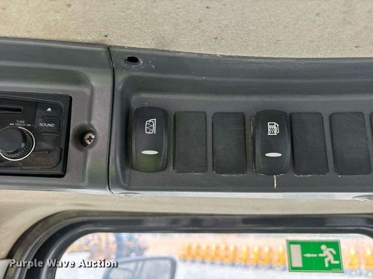 image for item YA0262 Doosan DL300-3 wheel loader