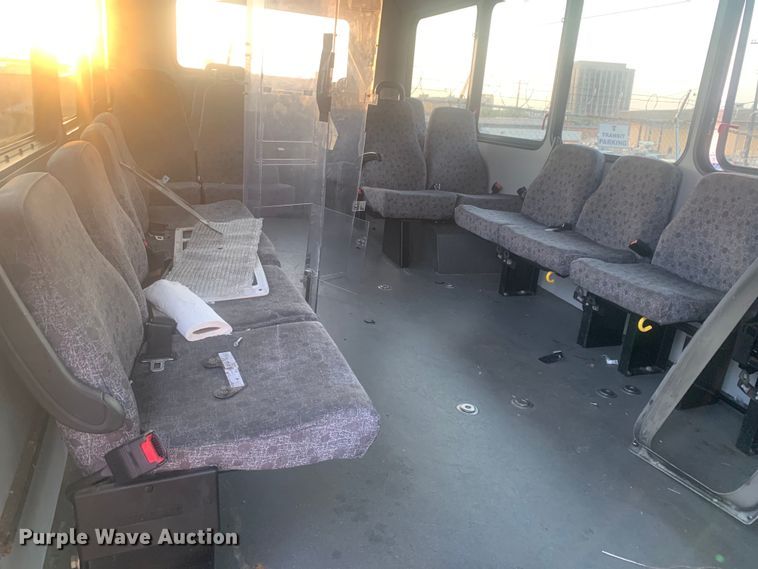 image for item DM1765 2016 Chevrolet  4500 shuttle bus