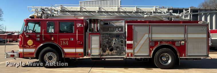 image for item DM5517 2000 Pierce ladder fire truck