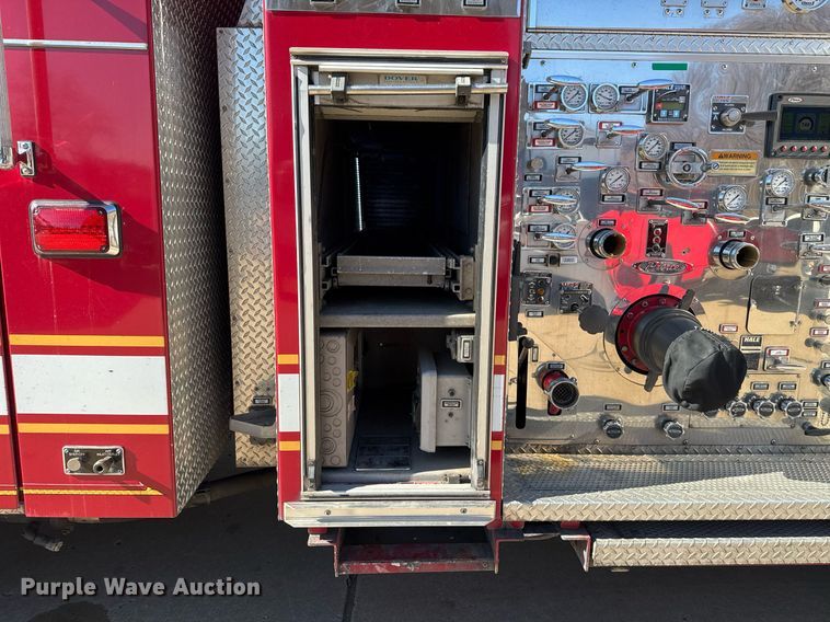 image for item DM5517 2000 Pierce ladder fire truck