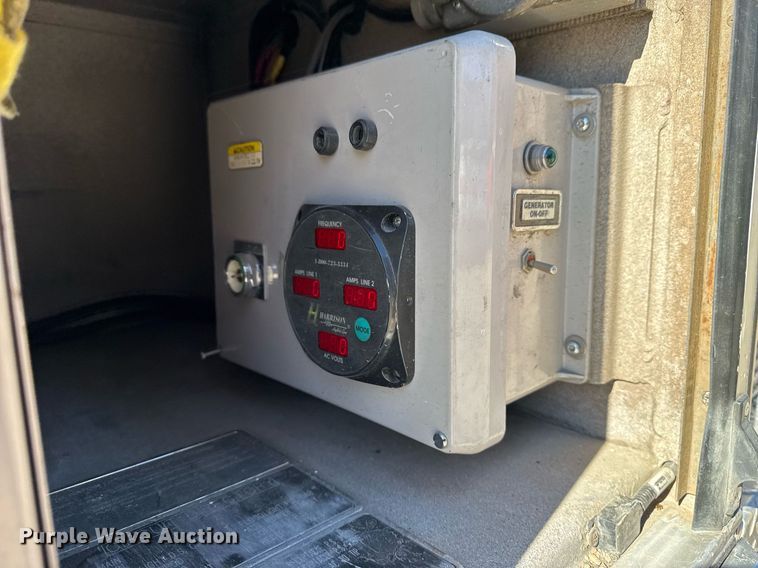 image for item DM5517 2000 Pierce ladder fire truck