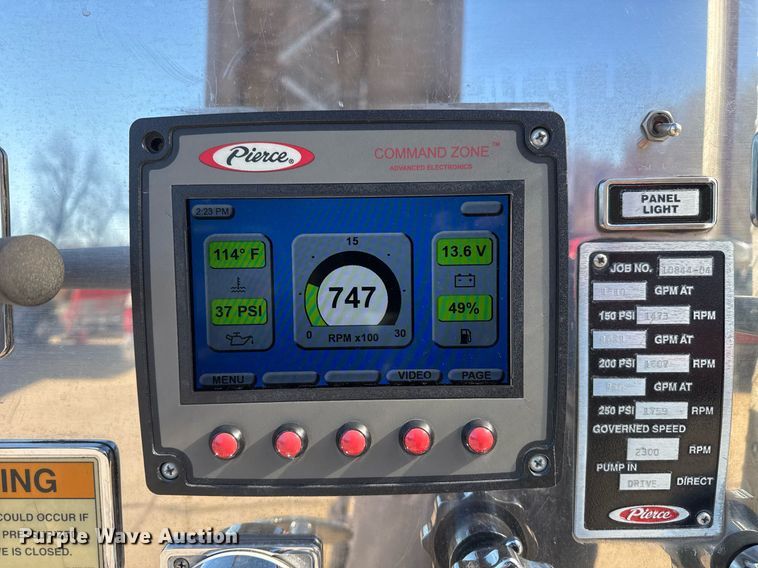 image for item DM5517 2000 Pierce ladder fire truck