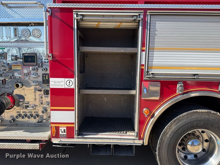 image for item DM5517 2000 Pierce ladder fire truck