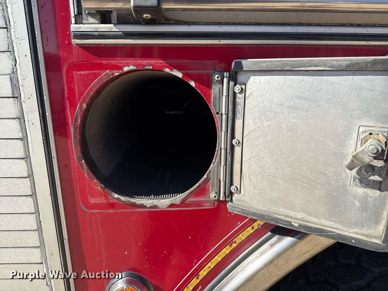 image for item DM5517 2000 Pierce ladder fire truck