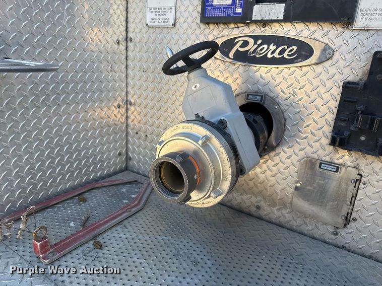 image for item DM5517 2000 Pierce ladder fire truck