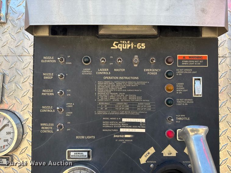 image for item DM5517 2000 Pierce ladder fire truck