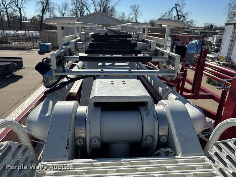 image for item DM5517 2000 Pierce ladder fire truck