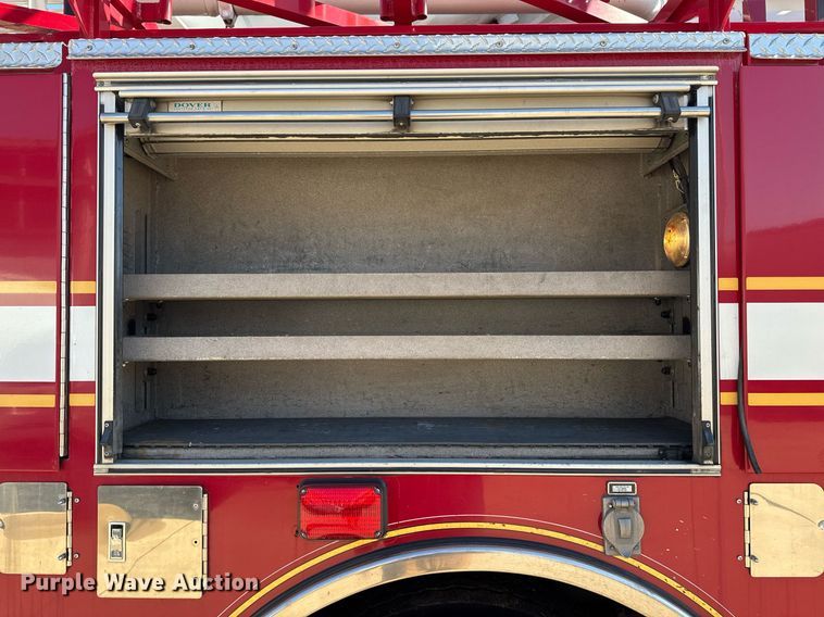 image for item DM5517 2000 Pierce ladder fire truck