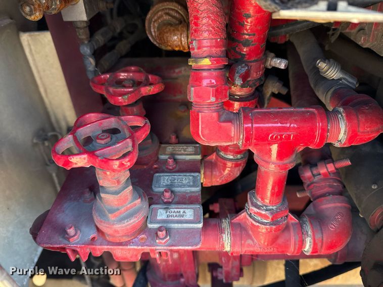 image for item DM5517 2000 Pierce ladder fire truck