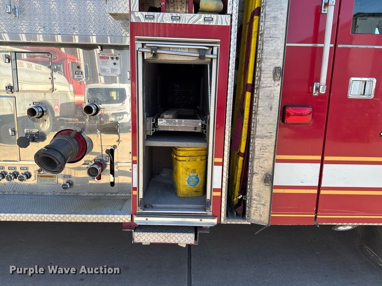 image for item DM5517 2000 Pierce ladder fire truck