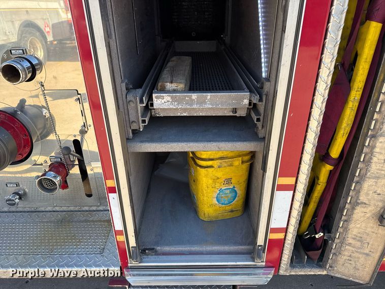 image for item DM5517 2000 Pierce ladder fire truck