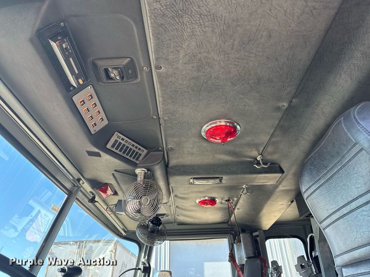 image for item DM5517 2000 Pierce ladder fire truck