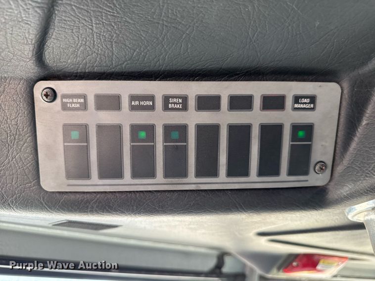 image for item DM5517 2000 Pierce ladder fire truck