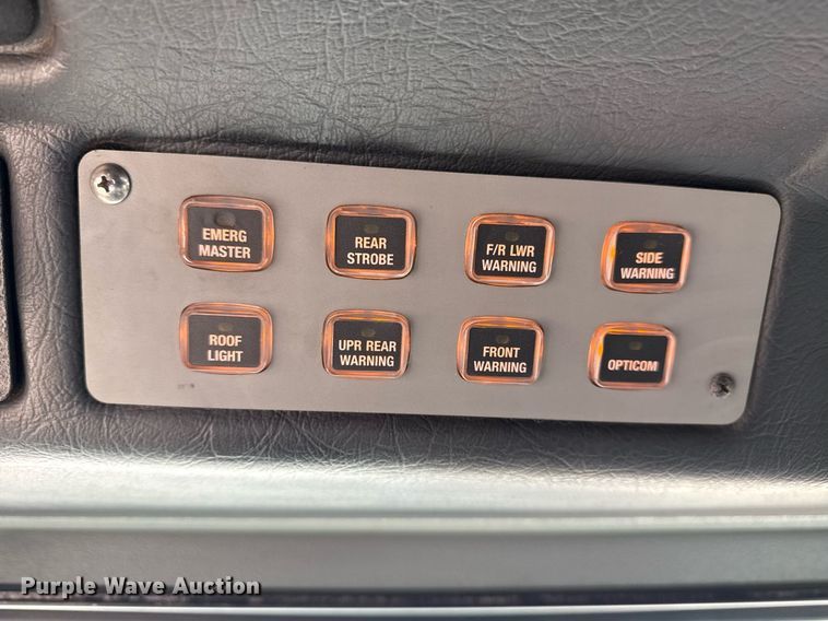 image for item DM5517 2000 Pierce ladder fire truck