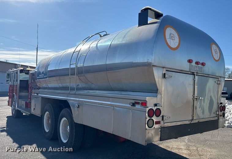 image for item DM5531 1982 Spartan CFRC-3064 pumper fire truck