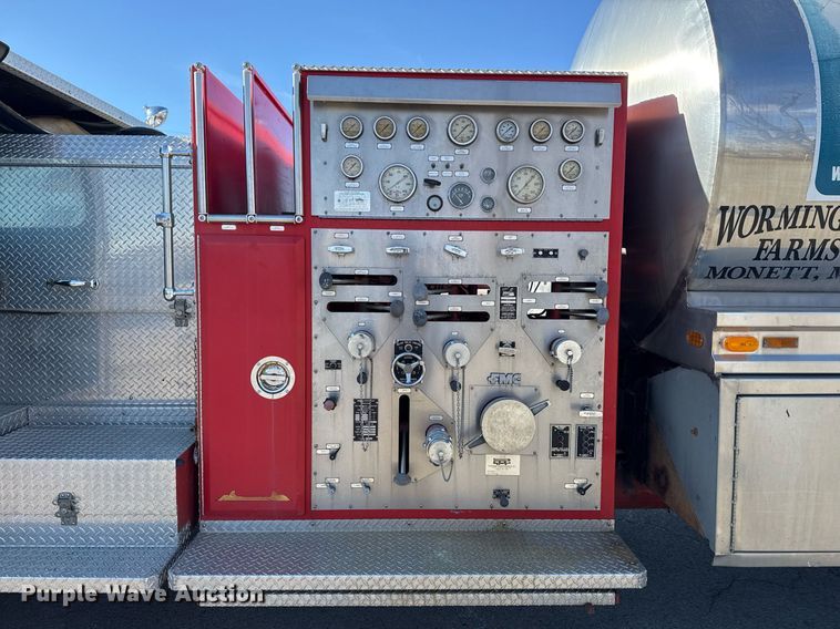 image for item DM5531 1982 Spartan CFRC-3064 pumper fire truck