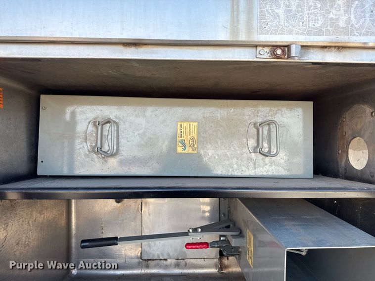 image for item DM5531 1982 Spartan CFRC-3064 pumper fire truck