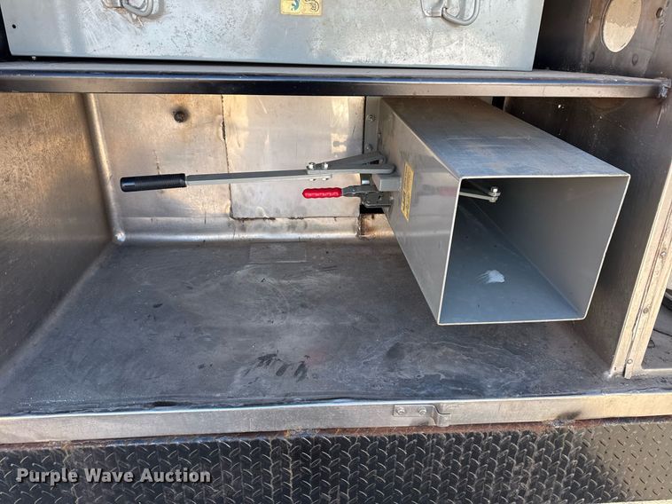 image for item DM5531 1982 Spartan CFRC-3064 pumper fire truck