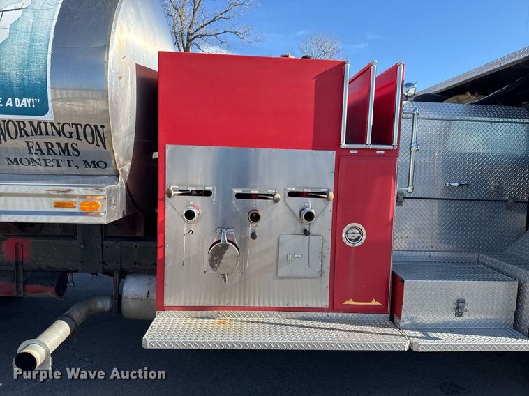 image for item DM5531 1982 Spartan CFRC-3064 pumper fire truck