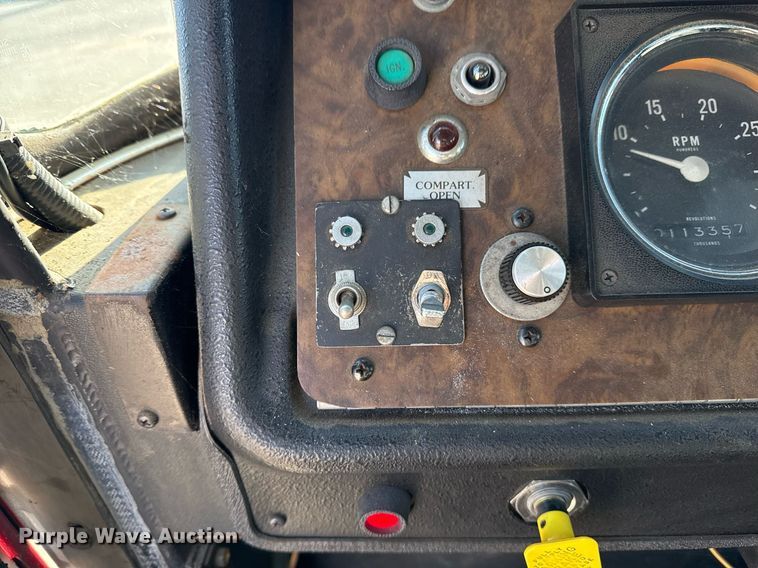 image for item DM5531 1982 Spartan CFRC-3064 pumper fire truck