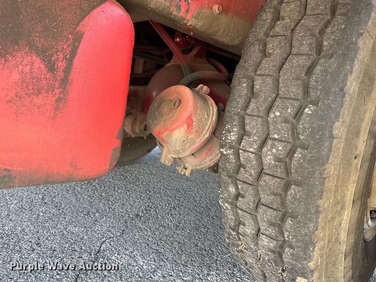 image for item DM5531 1982 Spartan CFRC-3064 pumper fire truck