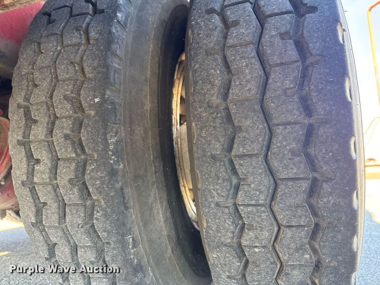 image for item DM5531 1982 Spartan CFRC-3064 pumper fire truck