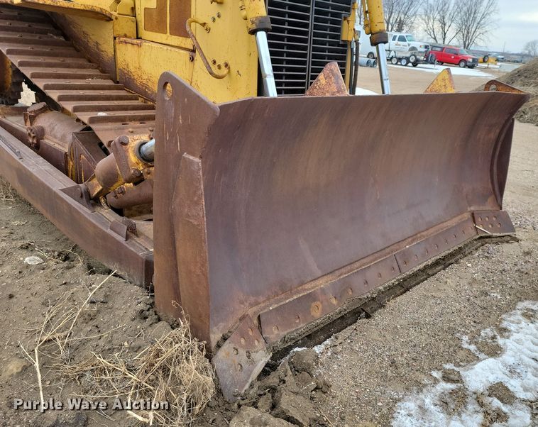 image for item DN3671 Caterpillar D6H Series II dozer