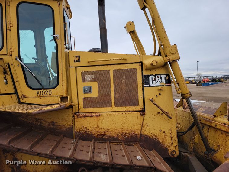 image for item DN3671 Caterpillar D6H Series II dozer