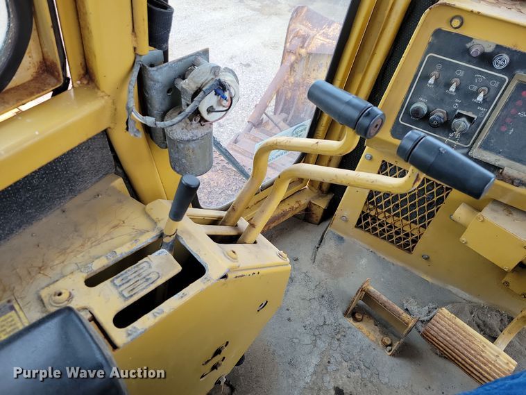 image for item DN3671 Caterpillar D6H Series II dozer