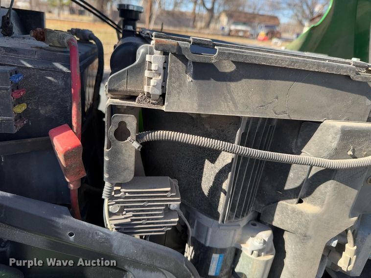 image for item DO0240 2008 John Deere X520 lawn mower