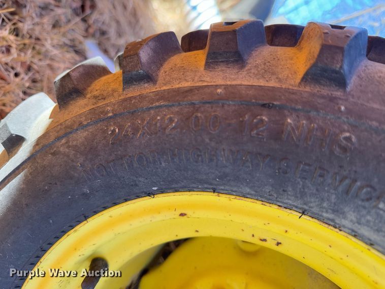 image for item DO0240 2008 John Deere X520 lawn mower