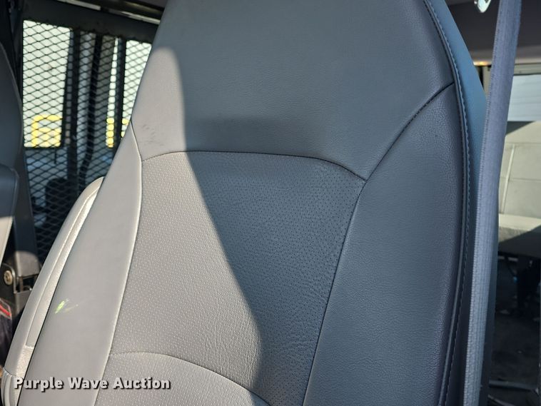 image for item DO7729 2006 Ford E350 Super Duty handicap accessible van