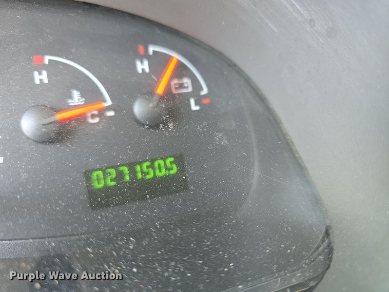 image for item DO7729 2006 Ford E350 Super Duty handicap accessible van