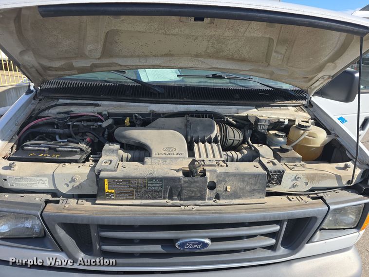 image for item DO7729 2006 Ford E350 Super Duty handicap accessible van