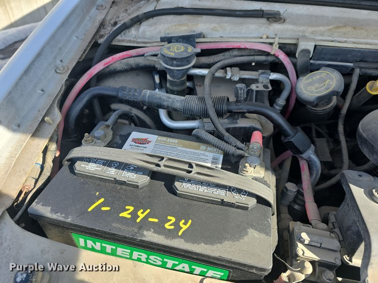 image for item DO7729 2006 Ford E350 Super Duty handicap accessible van