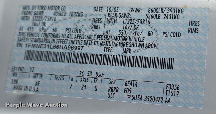 image for item DO7729 2006 Ford E350 Super Duty handicap accessible van