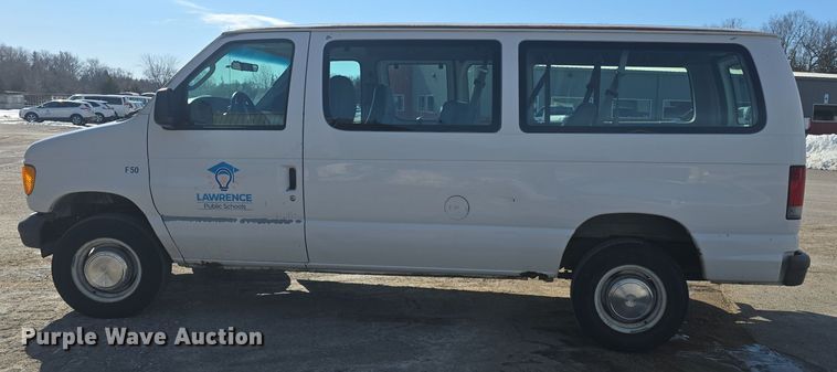 image for item DO7730 2006 Ford E350 Super Duty XL van