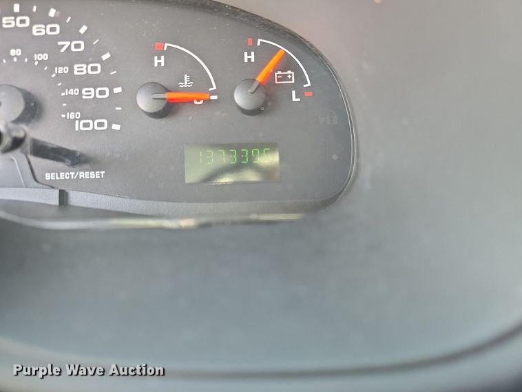 image for item DO7730 2006 Ford E350 Super Duty XL van