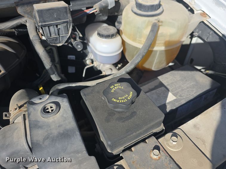 image for item DO7730 2006 Ford E350 Super Duty XL van