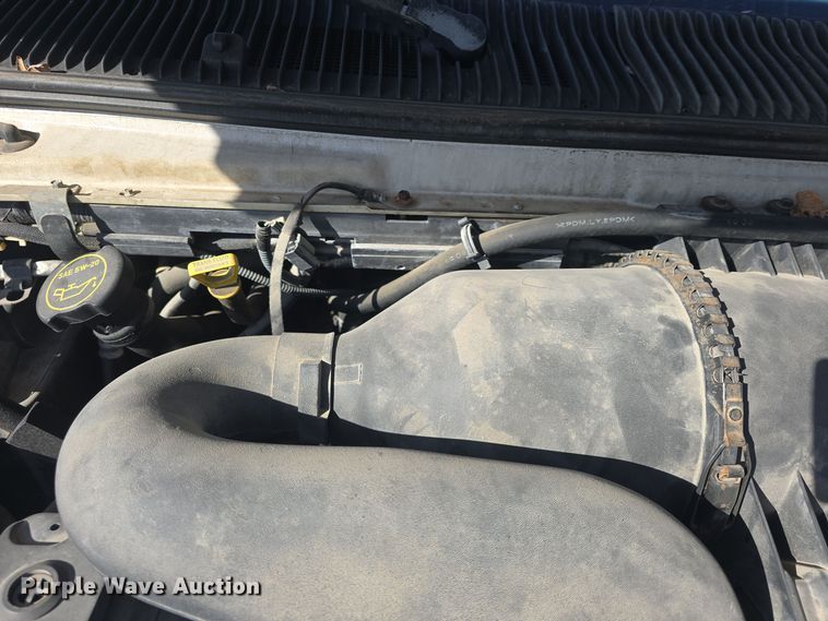 image for item DO7730 2006 Ford E350 Super Duty XL van