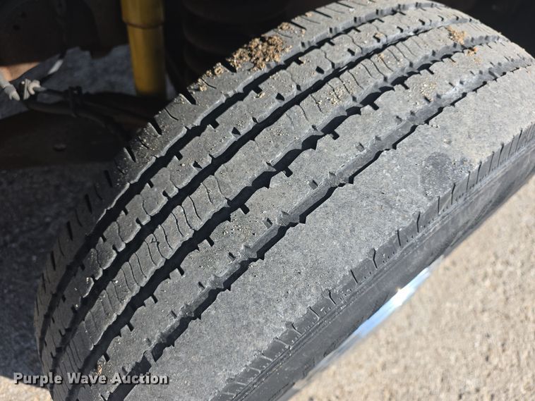 image for item DO7730 2006 Ford E350 Super Duty XL van