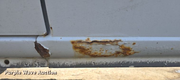 image for item DO7731 2004 Ford E350 Super Duty XL van