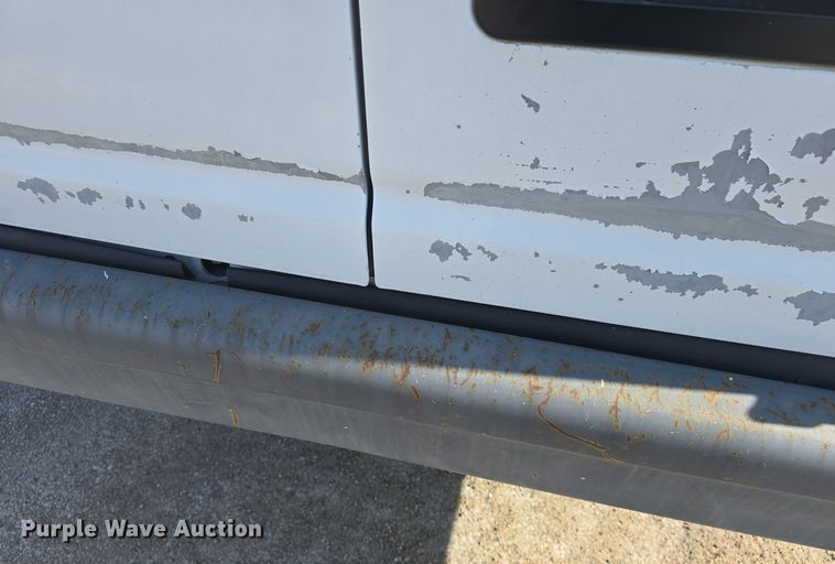 image for item DO7731 2004 Ford E350 Super Duty XL van