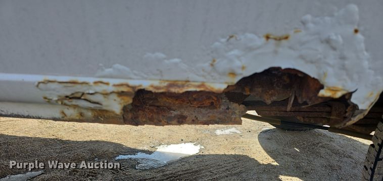 image for item DO7731 2004 Ford E350 Super Duty XL van