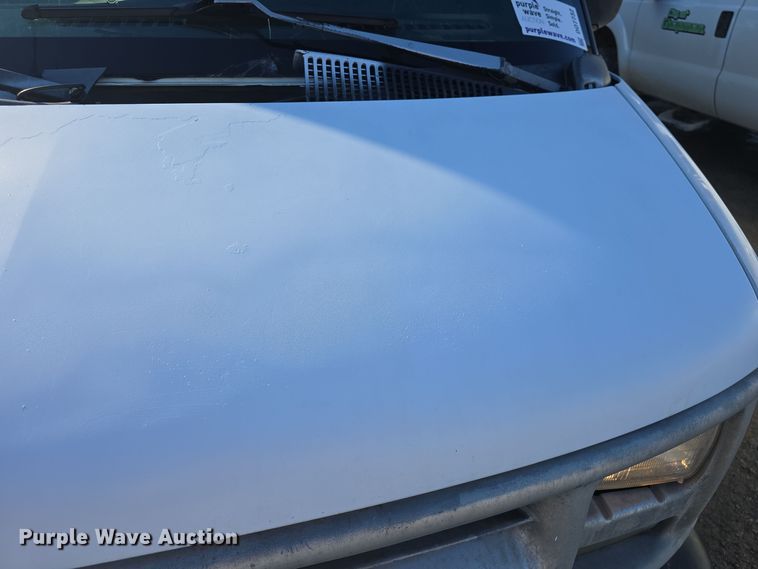 image for item DO7732 1999 Chevrolet Express 1500 van