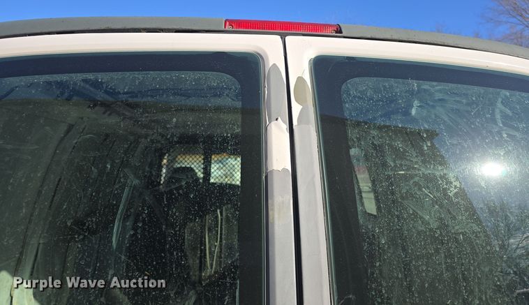 image for item DO7732 1999 Chevrolet Express 1500 van