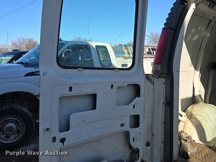 image for item DO7732 1999 Chevrolet Express 1500 van