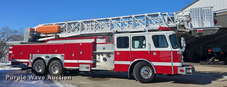 image for item DO7736 2000 Emergency One quint fire truck