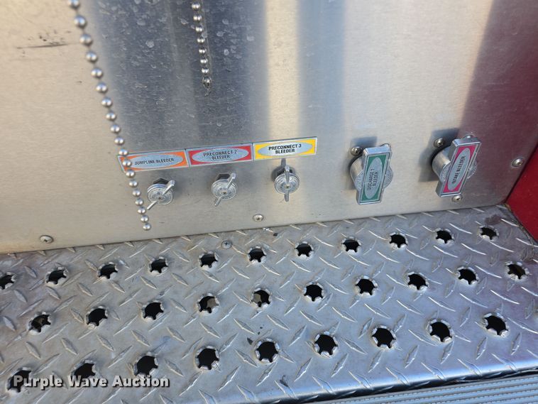 image for item DO7736 2000 Emergency One quint fire truck