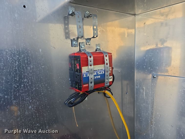 image for item DO7736 2000 Emergency One quint fire truck